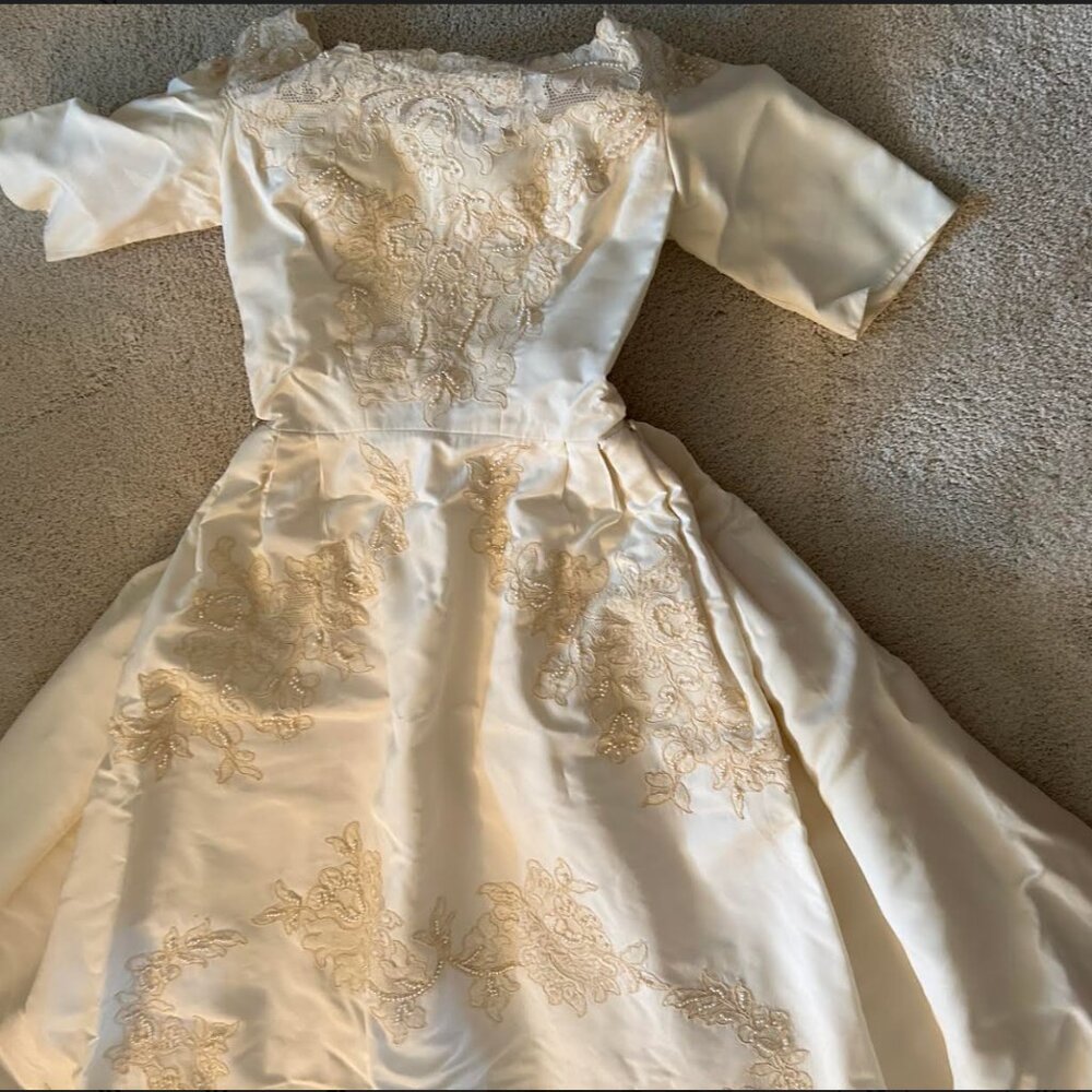 Vintage 1960's Wedding Gown
